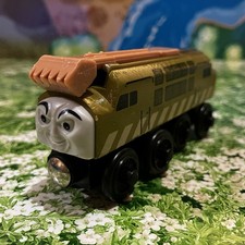 Wooden Railway DIESEL 10