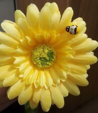  Single YELLOW + Bee Gerbera