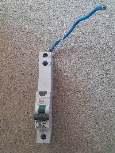 Wylex nsbs32 c32 rcbo 32amp - wylex,