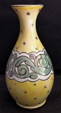 WEDGWOOD ''STELLA''  BUD VASE DESIGNED BY LOUISE POWELL IN 1926, PATTERN C5263