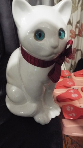 Vintage white ceramic - ceramic, cat