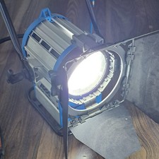 ARRI 575 HMI with Electronic Ballast & Header Cable