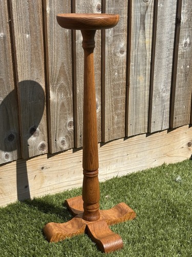 Beautiful vintage turned oak - vintage,