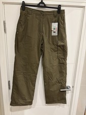 Woman’s Mountain Life Green