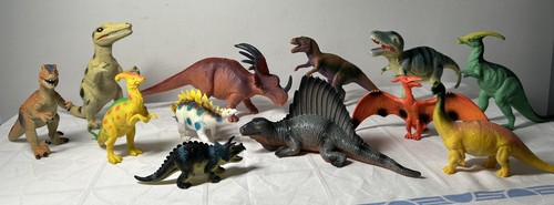 Dinosaur figures toy - 12,