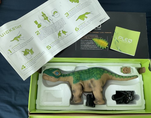 Pleo ugobe dinosaur - ugobe,