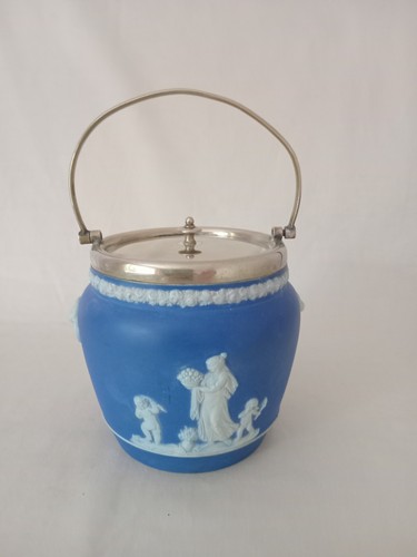 Wedgwood jasperware biscuit - jasperware,