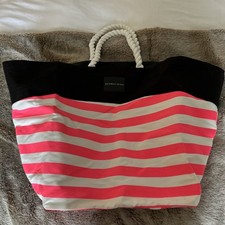 Victoria's Secret Large Pink