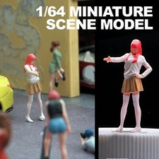 1:64 Scale Figures with Short