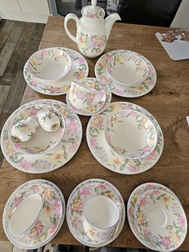 Royal doulton expressions - royal,