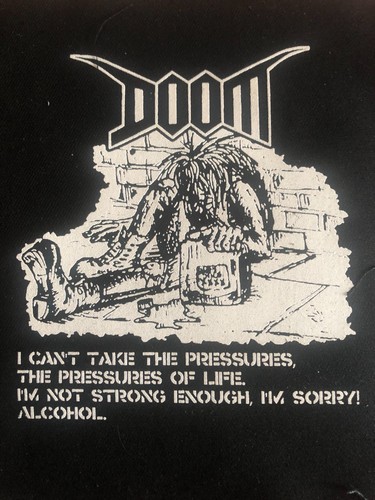 Doom relief crust - crust, medium