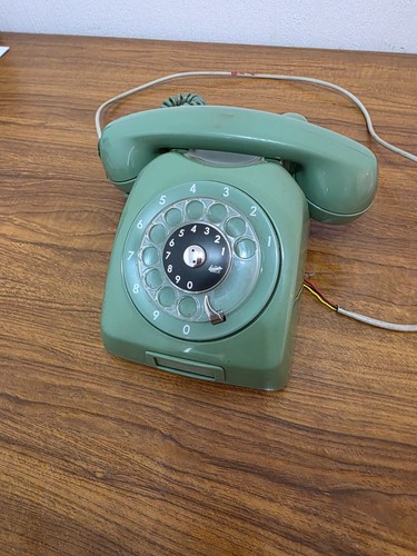 Rotary dial corded telephone