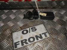 BFD017151 2013 MITSUBISHI L200 2.5 D-ID TROJAN FRONT SEATBELT CATCH O/S