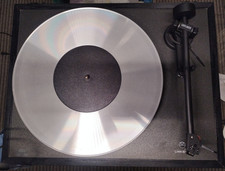 Linn Basik Turntable W/ Akito