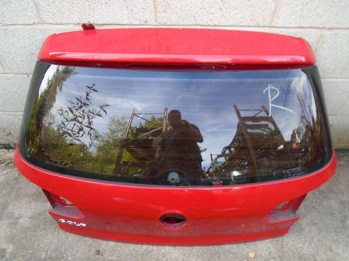 Volkswagen golf tailgate red - volkswagen,
