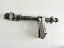 Rear wheel axle / brake