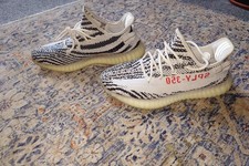 Adidas Yeezy Boost Mens Size 9