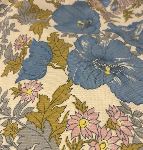 Vintage double bedspread - vintage,