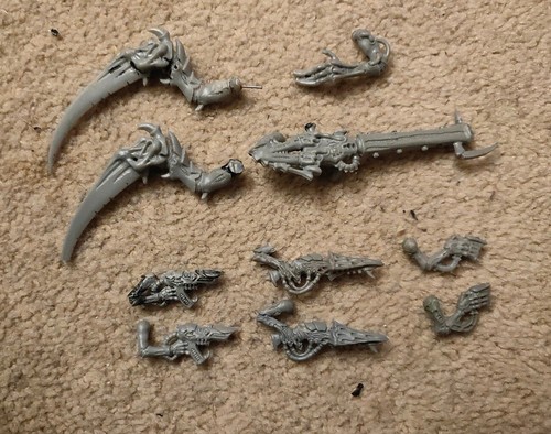 Warhammer 40k tyranid spares - 40k,