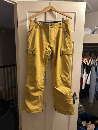New armada insulated - new, snow