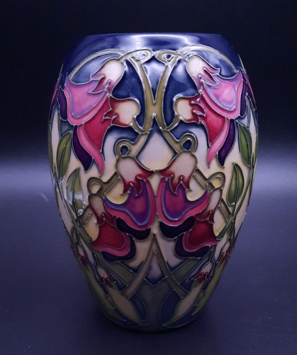 Moorcroft pottery sea pea - moorcroft, vase