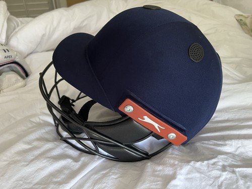 Slazenger cricket helmet - v2,