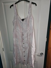 New Look Pink and White Palm