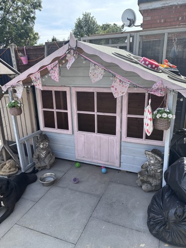 Kids play house - play,
