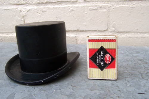 Vintage small ceramic black - small,