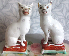 Antique C1850 - Staffordshire Pottery Mantle White CATS On Cushions - True PAIR