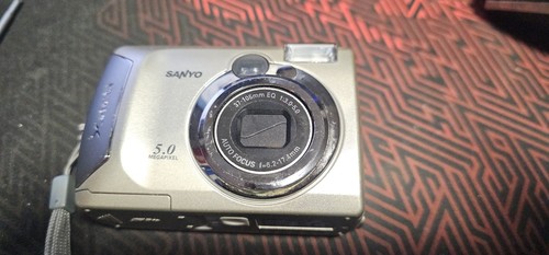 Sanyo xacti digital camera - sanyo,