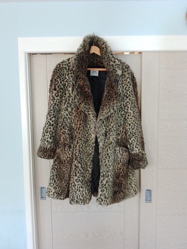 Vintage wallis fake - vintage,
