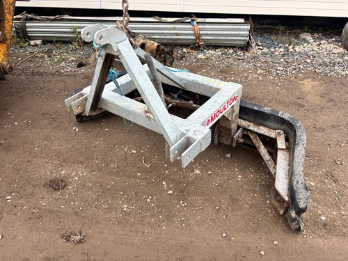 Muck scraper tractor point - 3,