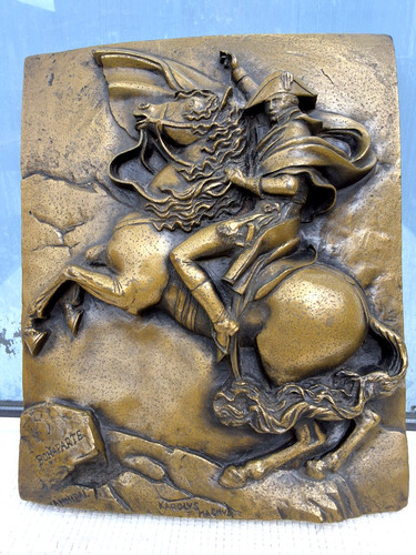 Vintage bronze effect wall - bronze,