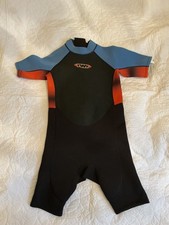Mens Wet Shorty wetsuit by TWF M size  excellent condition  barely used