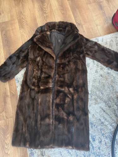 Saga mink brown fur - brown,