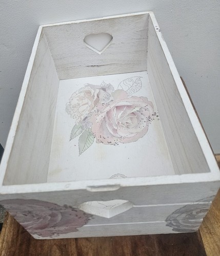 Rustic shabby chic - chic, heart