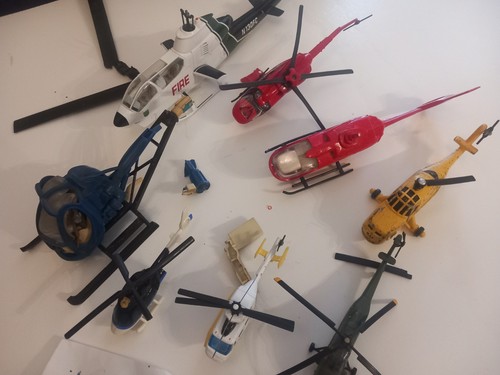 Mixed lot diecast plastic - lot,
