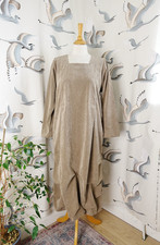 TERRY MACEY Light taupe needle