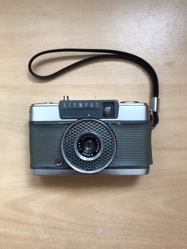 Olympus pen half - –,