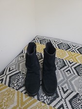 VGC Womens Black Hotter Pixie