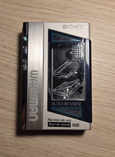 Sony walkman cassette - walkman, wm-40