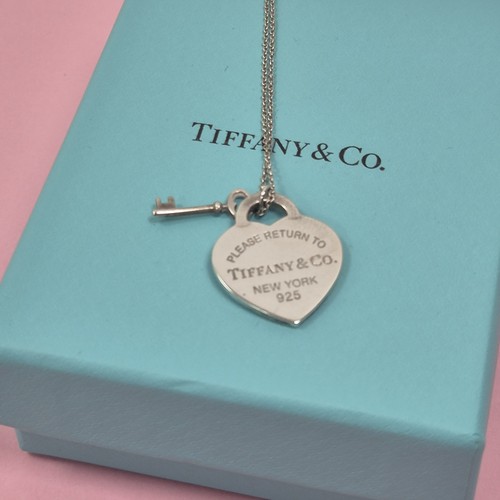 Tiffany return to - &,