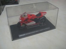 IXO 1.24 Motogp Ducati Desmosedici Loris Capirossi 2004