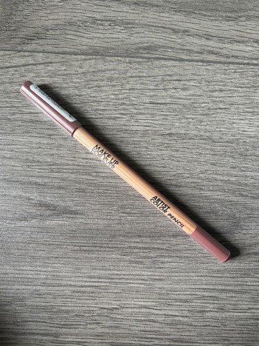 New make for - up,