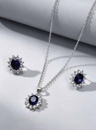 Blue sunflower necklace - blue,