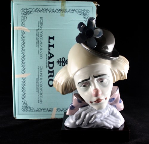 Lladro large retired figurine - lladro,