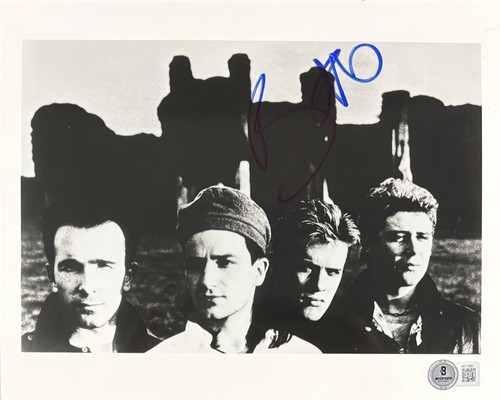 Bono signed 8x10 photograph - bono,