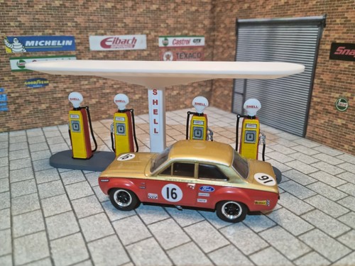 Petrol pump model kit - 50's,
