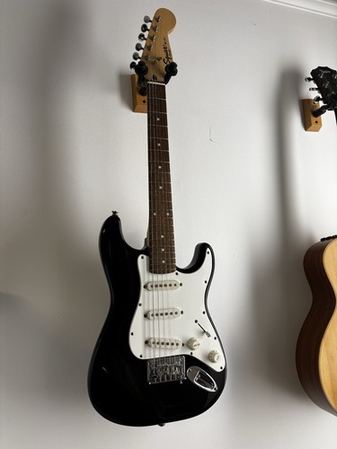 Fender squier stratocaster - squier,